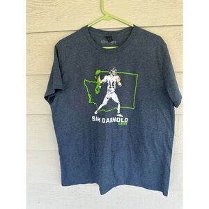 BreakingT Sam Darnold State Star Seattle Football Graphic T-Shirt Gray Size XL